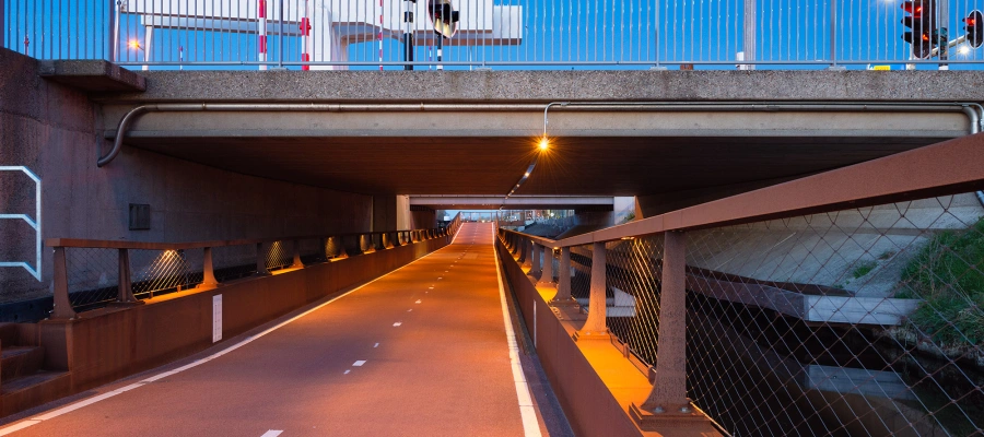 rust-en-overzicht-in-de-onderdoorgang-image