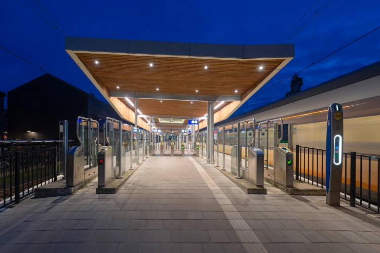 heiloo-vernieuwd-nieuwe-perronkap-slimme-keuzes-en-samenwerking-op-zan-best