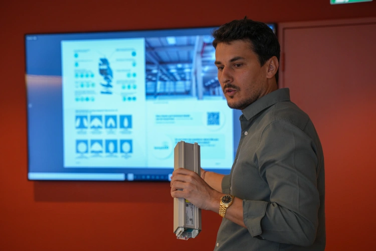 templed-op-bezoek-bij-lichtnl-samen-werken-aan-sterke-lichtplannen-in-de-industrie