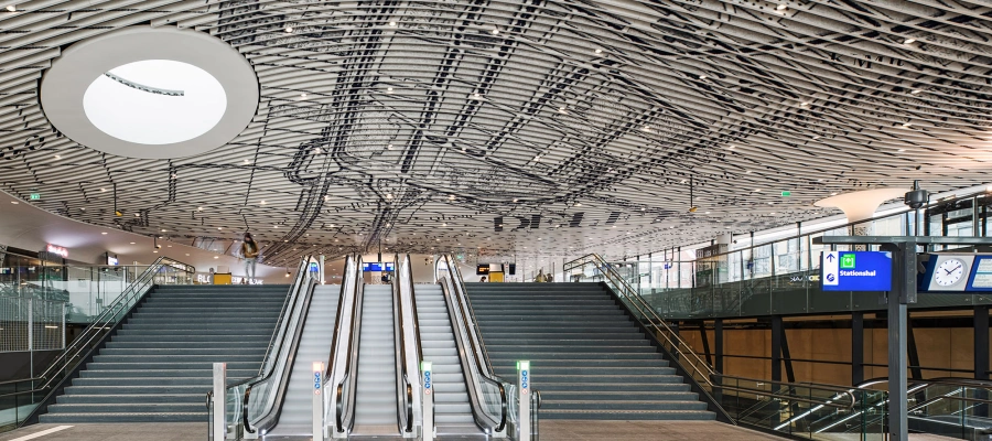 een-station-dat-straalt-image