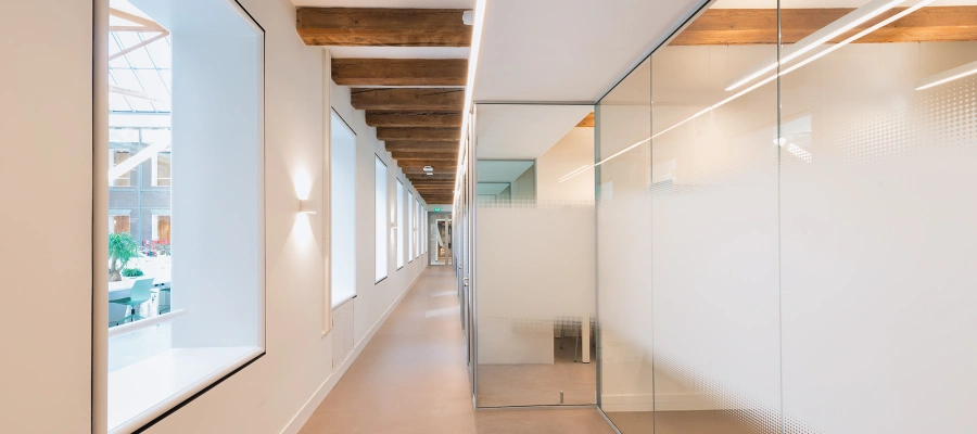 moderne-technologie-in-een-historisch-pand-image